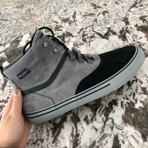 Men’s waterproof Sperry shoes!